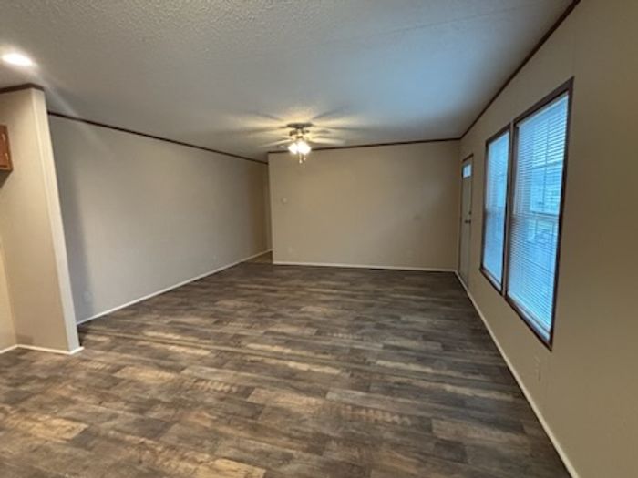 Pasadena MHC - Unit FRE2333 - Interior