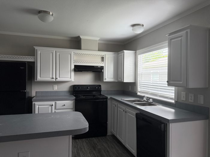 Clarke Springs - Unit 16122M - Kitchen