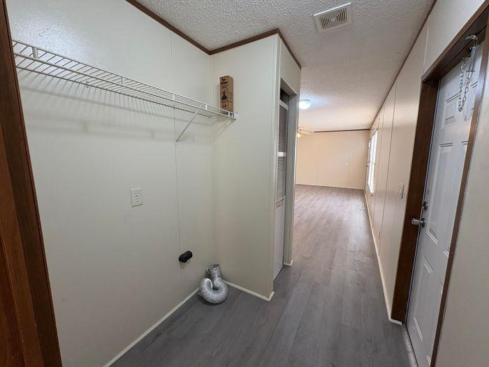 The Orchards/Paradise - Unit 41 - Entryway