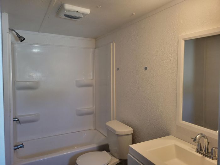 May Manor MHP - Unit Carl 304 - Bathroom