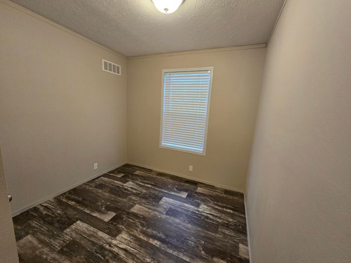 Madison MHC - Unit CV19 - Bedroom