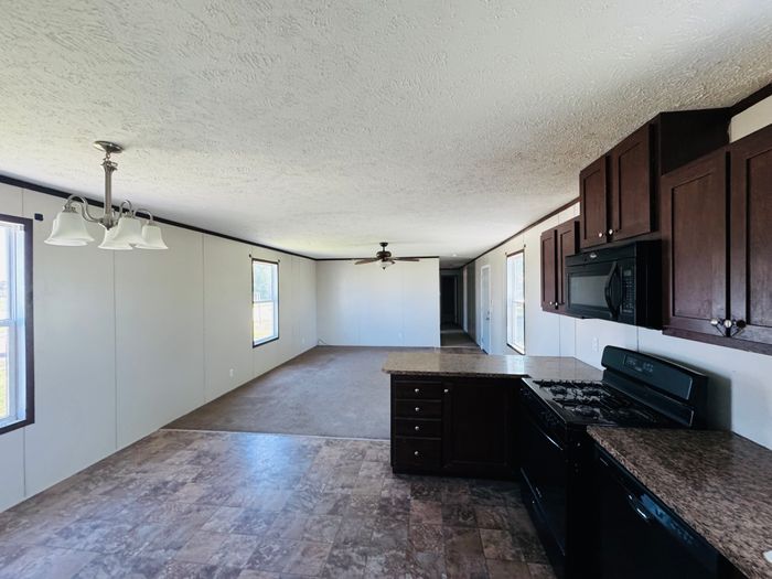 Alliance Vista MH and RV Park - Unit D11 - Kitchen