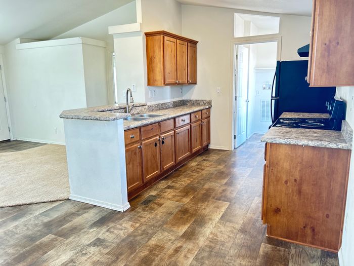 Villa Juanita MHC - Unit 72 - Kitchen