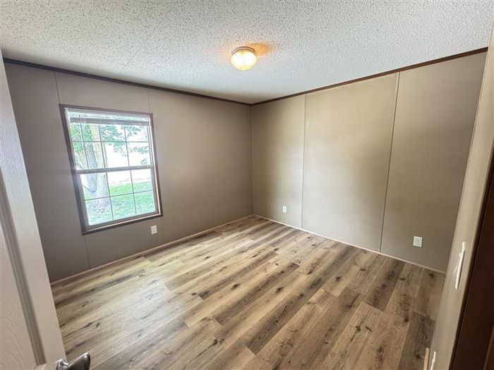 Fort Wayne MHC - Unit 234 - Bedroom