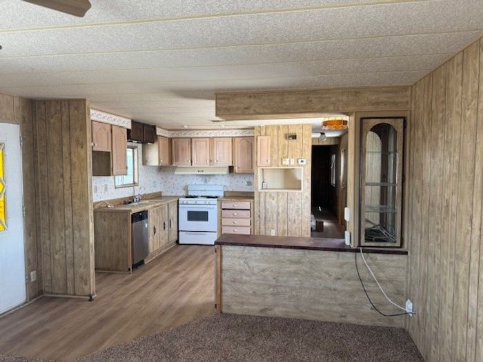 Agave Village LLC - Unit B08 - Kitchen