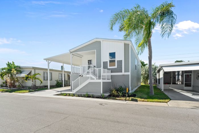 Harbor Lights Club - Unit 128 - Exterior