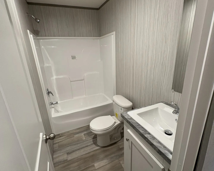 Willow Oaks MHP - Unit 108J - Bathroom