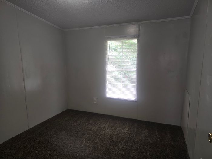 Lafayette Park MHP - Unit 139 - Interior