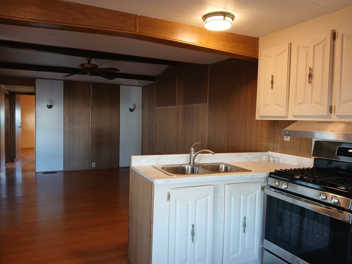Glenhaven Estates - Unit 135 - Kitchen