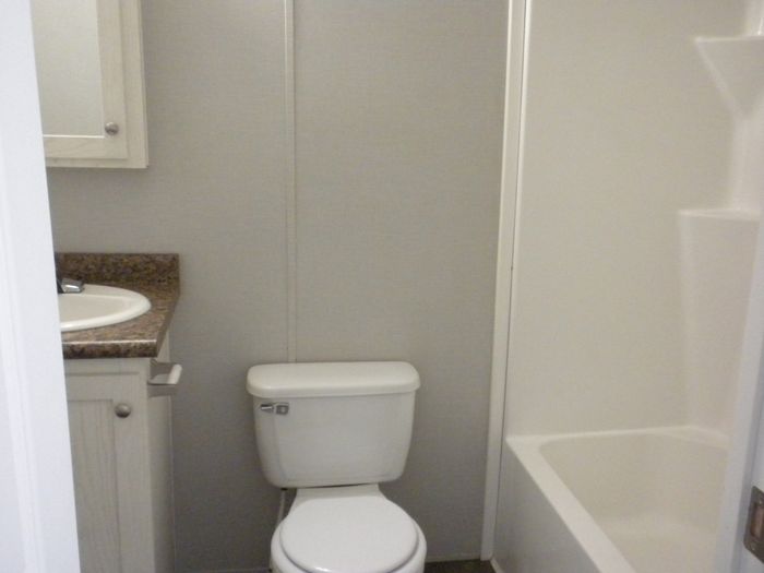 Riverview Estates - Unit 3 - Bathroom