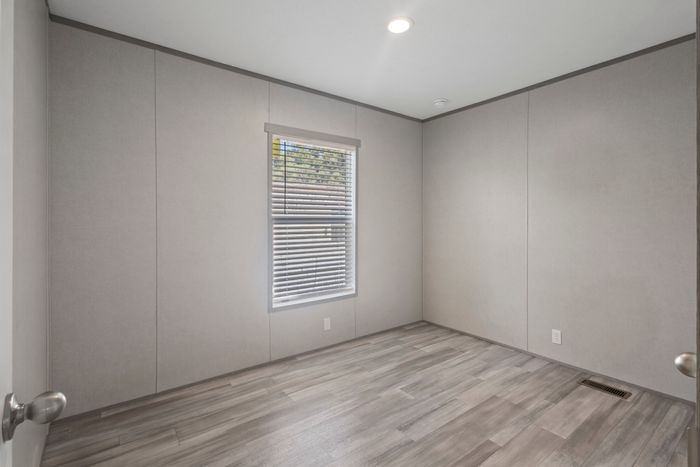 Lakeside NC (GCI) - Unit 3521 - Bedroom
