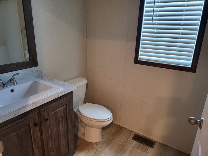 Riverside Village - Unit 2811G - Bathroom