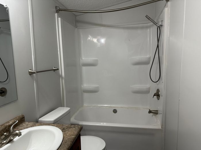 Bel Aire - Unit K95 - Bathroom