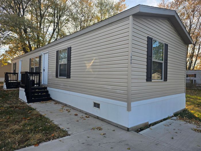 Royal Highlander - Unit BO1006 - Exterior