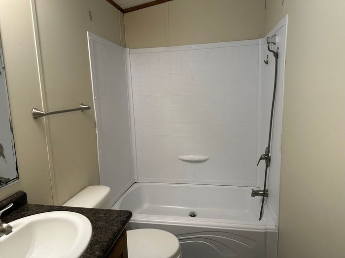 Bel Aire - Unit B29 - Bathroom