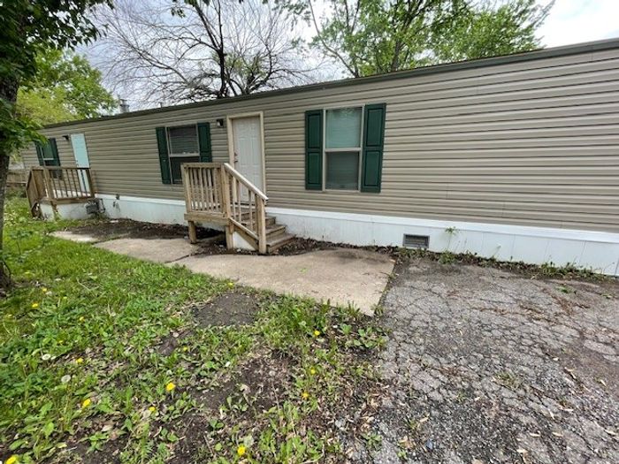 Coachlight Village South (CLS) - Unit 8 - Exterior
