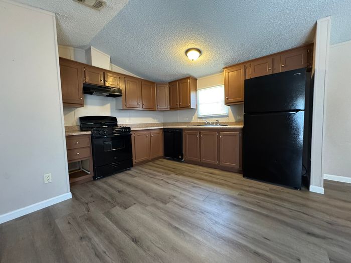 Meadow Acres - Unit 8 - Kitchen
