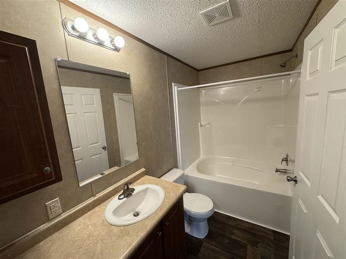Fort Wayne MHC - Unit 321 - Bathroom