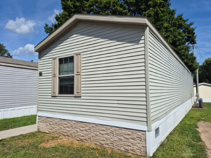 Moon Lake Estates - Unit 46 - Exterior