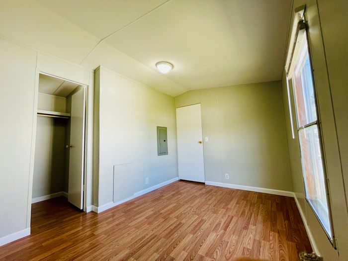Lafayette Park MHP - Unit 106 - Bedroom