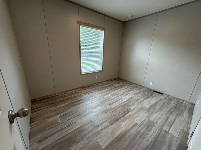 Pleasant Ridge MHP - Unit 120S - Bedroom