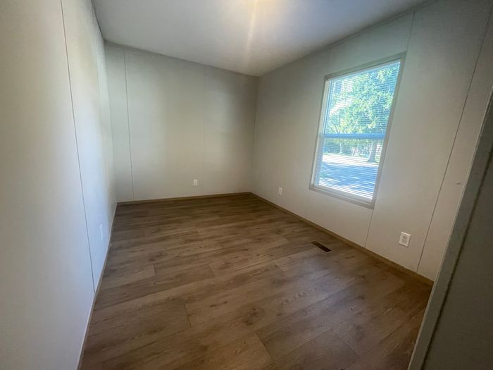 Ashland Heights - Unit 118 - Bedroom