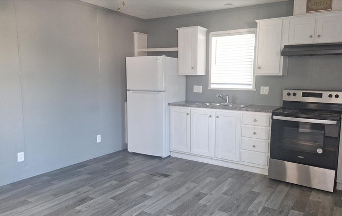 Sherwood Heights - Unit 9 - Interior