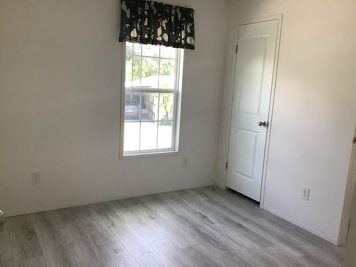 Lakewood Village MHC and RV Resort - Unit 260 - Bedroom