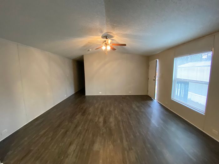 Woodward Estates MHP - Unit 95 - Interior