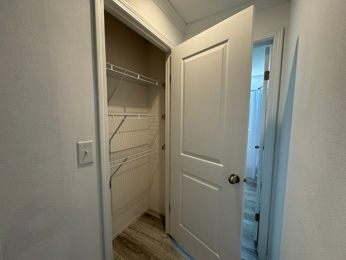 Lakewood Village MHC and RV Resort - Unit 98 - Interior