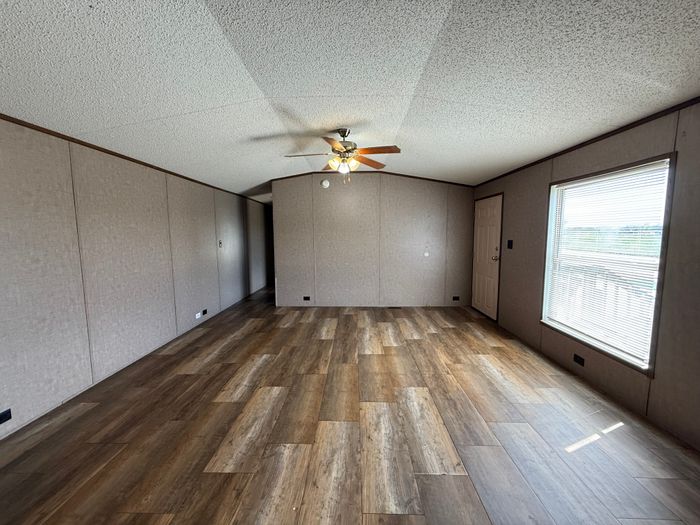 Evergreen MHP - Unit 148 - Interior