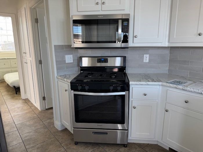 Agave Village LLC - Unit D17 - Kitchen