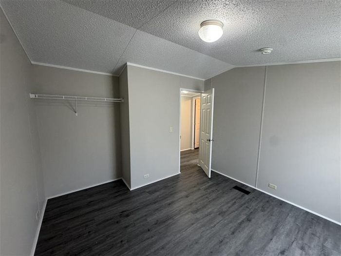 Fort Wayne MHC - Unit 639 - Bedroom
