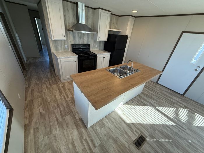 Dry Creek - Unit 137 - Kitchen