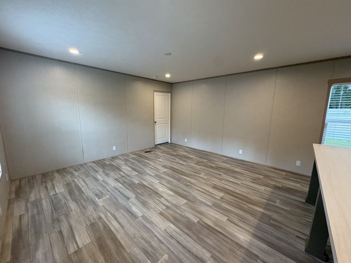 Pleasant Ridge MHP - Unit 120S - Interior