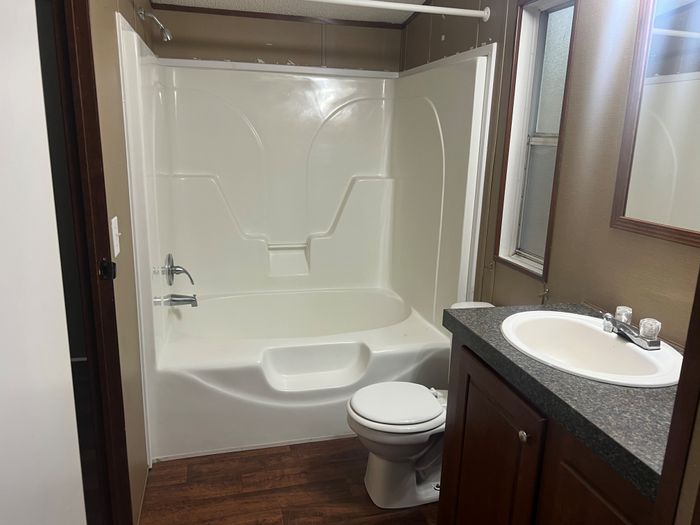 Avalon AL - Unit 102 - Bathroom