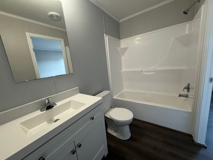 Countryside Estates KS - Unit I05 - Bathroom