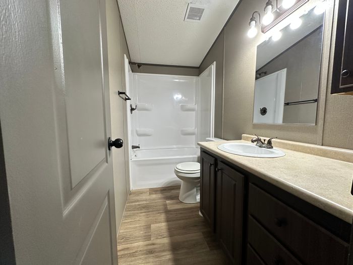 Shady Acres MH & RV Resort - Unit 304 - Bathroom