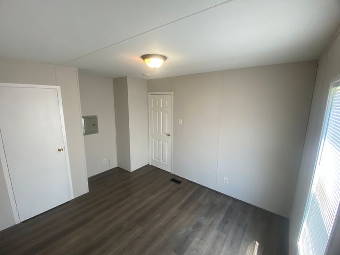 Sunnyvale Estates MHP - Unit 52 - Interior