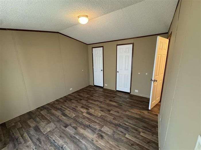 Fort Wayne MHC - Unit 847 - Bedroom