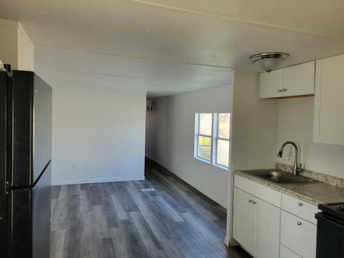 May Manor MHP - Unit May 211 - Interior