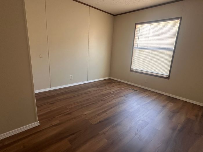 Birchwood MHP - Unit 152 - Bedroom