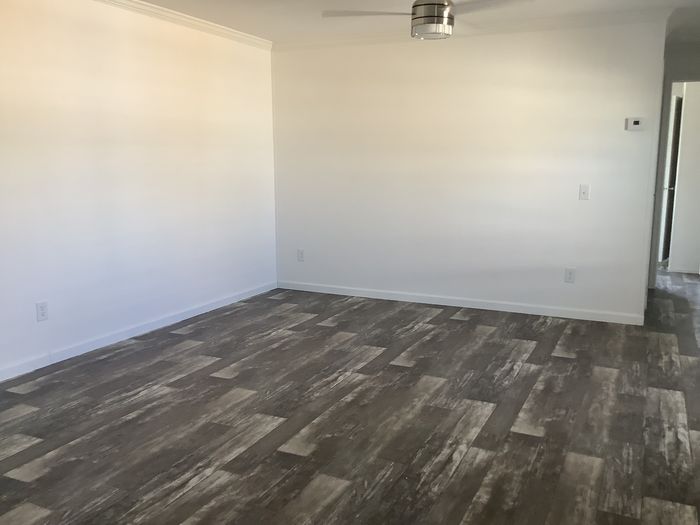Lakewood Village MHC and RV Resort - Unit 277 - Interior