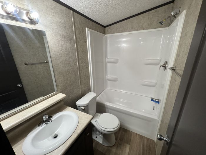 Shady Acres MH & RV Resort - Unit 122 - Bathroom