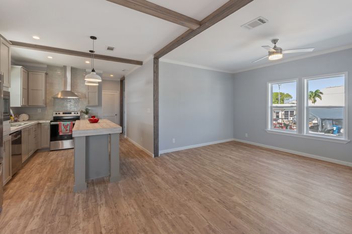 Harbor Lights Club - Unit 125 - Interior