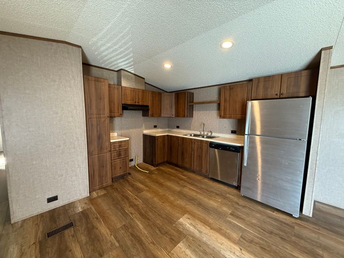 Evergreen MHP - Unit 148 - Kitchen
