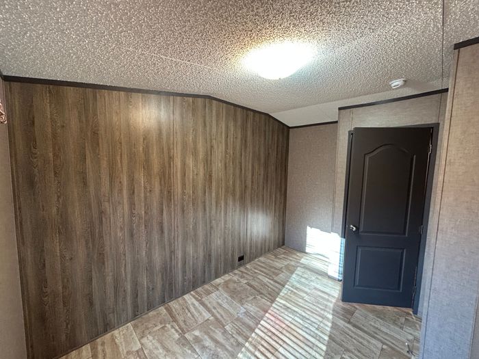 Oakridge MHP OK - Unit 16 - Interior