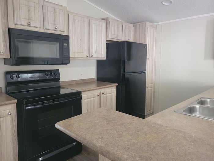 Colony Park AL - Unit 72 - Kitchen