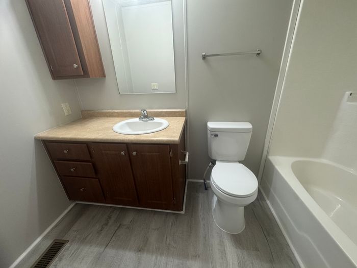 The Orchards/Paradise - Unit 31 - Bathroom