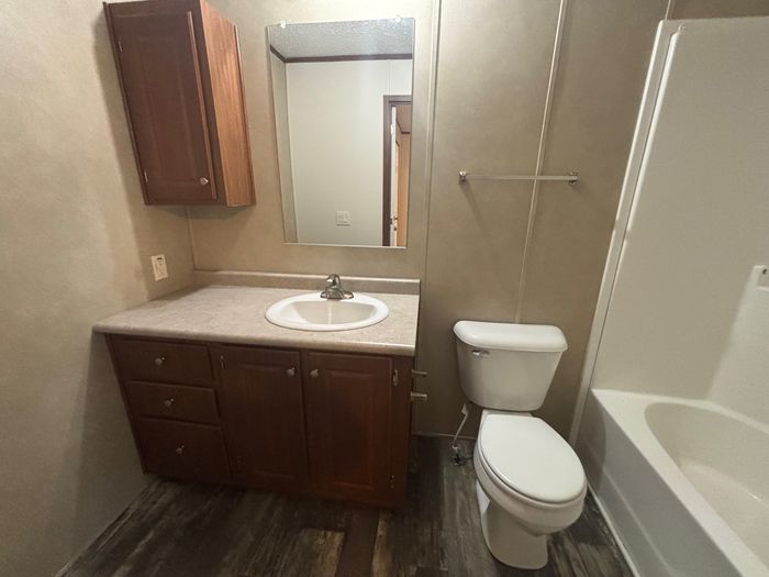 Birchwood MHP - Unit 145 - Bathroom